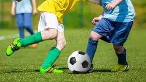 湖人官方宣布球员离队，瞄准顶级内线21+10强援，詹姆斯期待新援加盟